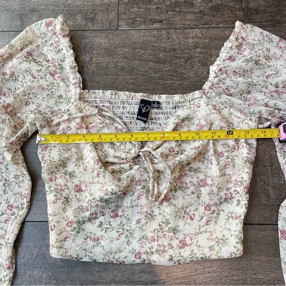 Floral chiffon sweetheart top - Picture 3 of 9